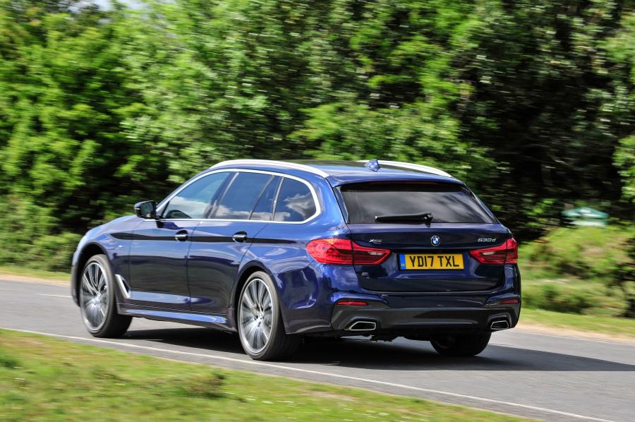  BMW 530d xDrive Touring M Sport (G31) 2017 года  (UK) (фото 8 из 40)